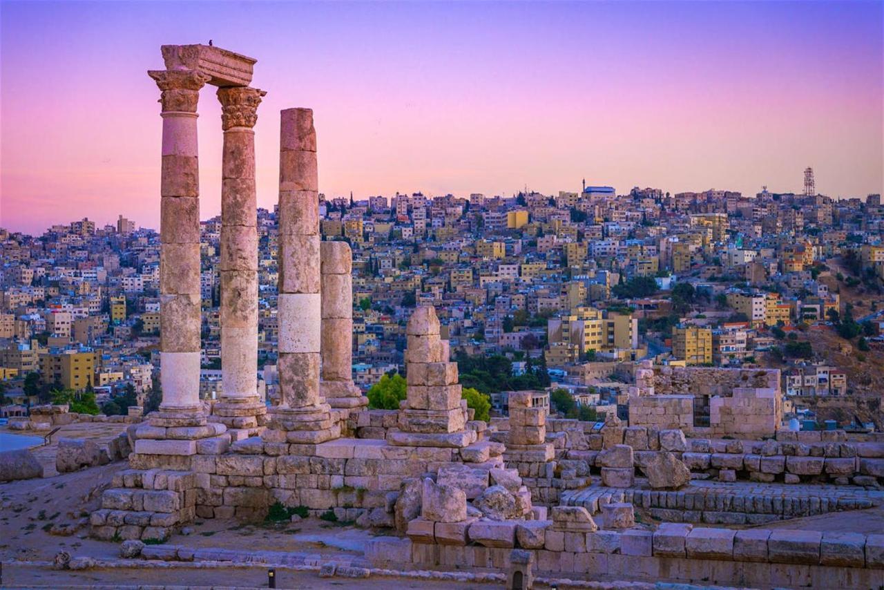 Rafi Hotel Amman Exterior photo